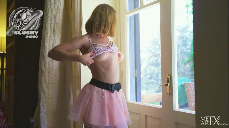 MetArtX Hard To Paint When Youre Bored 2 Model Lucretia K